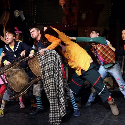 Российский академический молодёжный театр покажет в Абакане "Сказки на всякий случай"